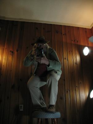 <img300*0:stuff/z/10620/Dramatic%2520Light%2520Actions%2520-%2520Costume%25204-3-09/4-3-09%20009.jpg>