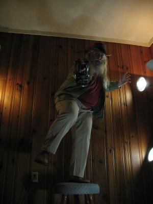 <img300*0:stuff/z/10620/Dramatic%2520Light%2520Actions%2520-%2520Costume%25204-3-09/4-3-09%20016.jpg>