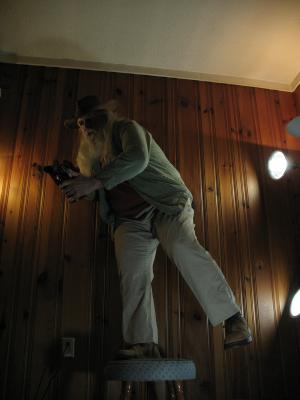 <img300*0:stuff/z/10620/Dramatic%2520Light%2520Actions%2520-%2520Costume%25204-3-09/4-3-09%20022.jpg>