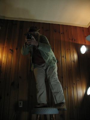 <img300*0:stuff/z/10620/Dramatic%2520Light%2520Actions%2520-%2520Costume%25204-3-09/4-3-09%20027.jpg>