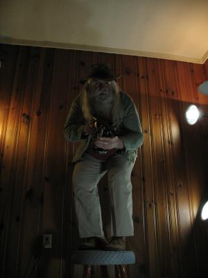 <img300*0:stuff/z/10620/Dramatic%2520Light%2520Actions%2520-%2520Costume%25204-3-09/4-3-09%20030.jpg>