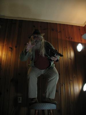 <img300*0:stuff/z/10620/Dramatic%2520Light%2520Actions%2520-%2520Costume%25204-3-09/4-3-09%20037.jpg>