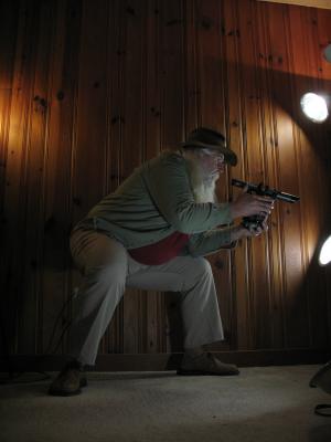 <img300*0:stuff/z/10620/Dramatic%2520Light%2520Actions%2520-%2520Costume%25204-3-09/4-3-09%20059.jpg>
