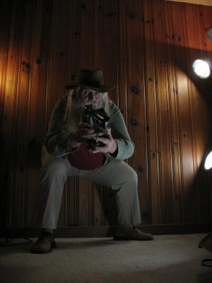 <img300*0:stuff/z/10620/Dramatic%2520Light%2520Actions%2520-%2520Costume%25204-3-09/4-3-09%20060.jpg>