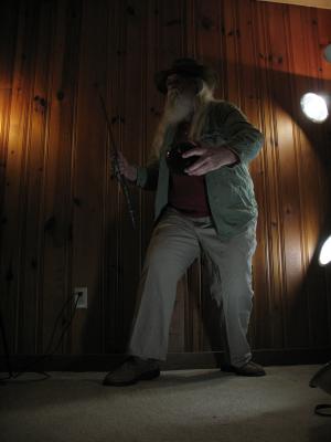 <img300*0:stuff/z/10620/Dramatic%2520Light%2520Actions%2520-%2520Costume%25204-3-09/4-3-09%20063.jpg>