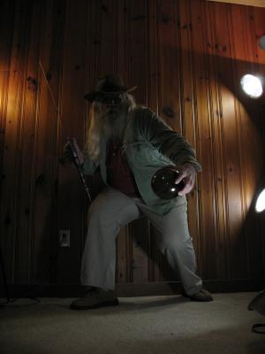 <img300*0:stuff/z/10620/Dramatic%2520Light%2520Actions%2520-%2520Costume%25204-3-09/4-3-09%20064.jpg>