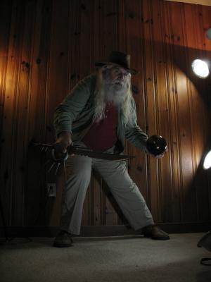 <img300*0:stuff/z/10620/Dramatic%2520Light%2520Actions%2520-%2520Costume%25204-3-09/4-3-09%20065.jpg>