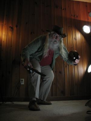 <img300*0:stuff/z/10620/Dramatic%2520Light%2520Actions%2520-%2520Costume%25204-3-09/4-3-09%20068.jpg>