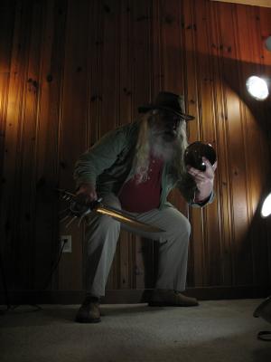 <img300*0:stuff/z/10620/Dramatic%2520Light%2520Actions%2520-%2520Costume%25204-3-09/4-3-09%20078.jpg>