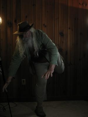 <img300*0:stuff/z/10620/Dramatic%2520Light%2520Poses%25204-4-09/4-4-09%20049.jpg>