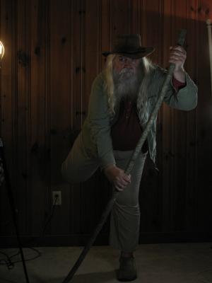 <img300*0:stuff/z/10620/Dramatic%2520Light%2520Poses%25204-4-09/4-4-09%20053.jpg>