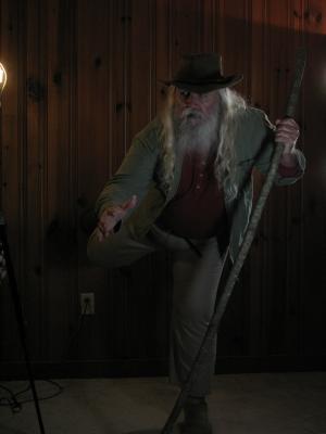 <img300*0:stuff/z/10620/Dramatic%2520Light%2520Poses%25204-4-09/4-4-09%20066.jpg>