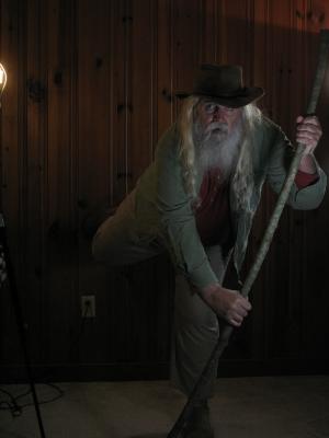 <img300*0:stuff/z/10620/Dramatic%2520Light%2520Poses%25204-4-09/4-4-09%20067.jpg>