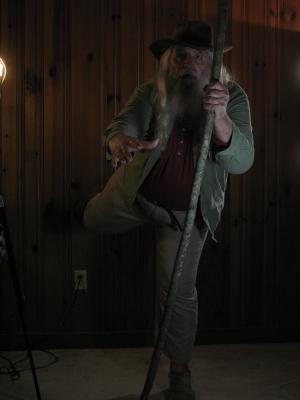 <img300*0:stuff/z/10620/Dramatic%2520Light%2520Poses%25204-4-09/4-4-09%20068.jpg>
