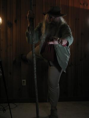 <img300*0:stuff/z/10620/Dramatic%2520Light%2520Poses%25204-4-09/4-4-09%20069.jpg>
