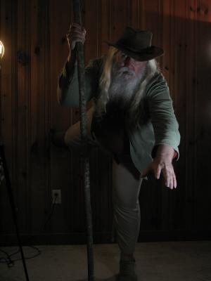 <img300*0:stuff/z/10620/Dramatic%2520Light%2520Poses%25204-4-09/4-4-09%20070.jpg>
