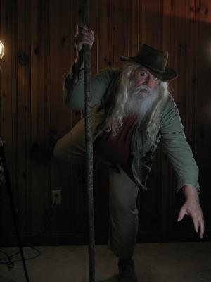 <img300*0:stuff/z/10620/Dramatic%2520Light%2520Poses%25204-4-09/4-4-09%20071.jpg>