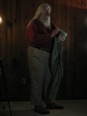 <img300*0:stuff/z/10620/Dramatic%2520Light%2520Poses%25204-4-09/4-4-09%20075.jpg>