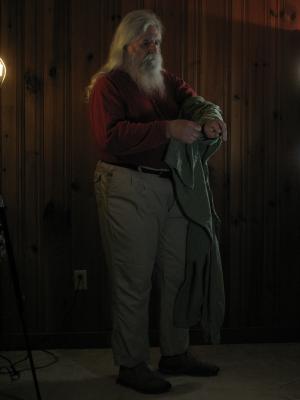 <img300*0:stuff/z/10620/Dramatic%2520Light%2520Poses%25204-4-09/4-4-09%20076.jpg>