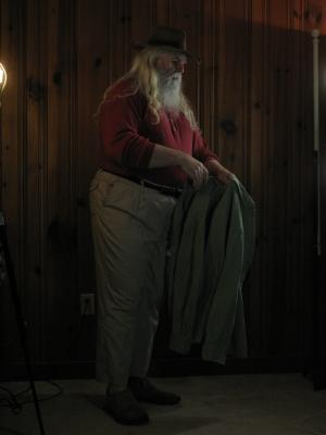 <img300*0:stuff/z/10620/Dramatic%2520Light%2520Poses%25204-4-09/4-4-09%20084.jpg>