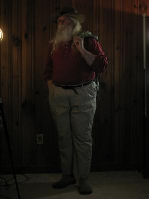 <img300*0:stuff/z/10620/Dramatic%2520Light%2520Poses%25204-4-09/4-4-09%20088.jpg>
