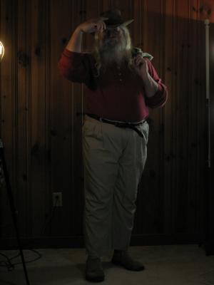 <img300*0:stuff/z/10620/Dramatic%2520Light%2520Poses%25204-4-09/4-4-09%20091.jpg>