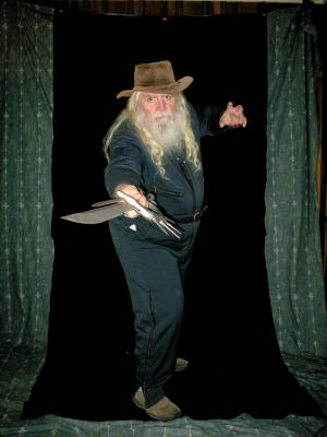<img300*0:stuff/z/10620/EPRM%2520Skydancer%2520Action%2520Pose%2520Reference%25203/12-6-08%20033.jpg>