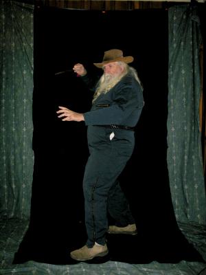 <img300*0:stuff/z/10620/EPRM%2520Skydancer%2520Action%2520Pose%2520Reference%25203/12-6-08%20041.jpg>