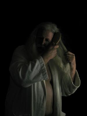 <img300*0:stuff/z/10620/Hair%2520Brushing%2520Ref%25202-27-09/2-27-09%20020.jpg>