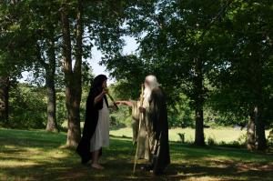 <img300*0:stuff/z/10620/Hobbit%2520%2526%2520Wizard%2520July%252005-10/HW%20July%2005-10%20002.jpg>