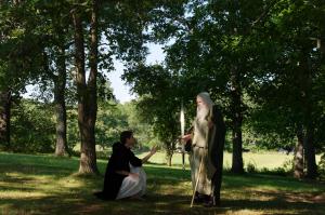 <img300*0:stuff/z/10620/Hobbit%2520%2526%2520Wizard%2520July%252005-10/HW%20July%2005-10%20006.jpg>