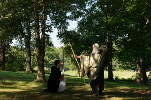 <img300*0:stuff/z/10620/Hobbit%2520%2526%2520Wizard%2520July%252005-10/HW%20July%2005-10%20008.jpg>