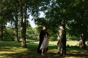 <img300*0:stuff/z/10620/Hobbit%2520%2526%2520Wizard%2520July%252005-10/HW%20July%2005-10%20023.jpg>