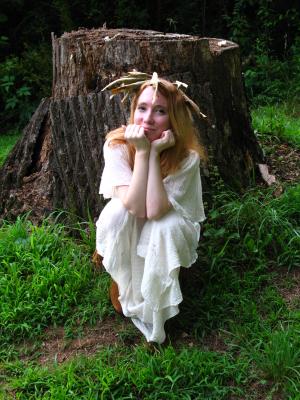 <img300*0:stuff/z/10620/Nicky%25206-10-09%2520White%2520Dress/6-10-09%20Nicky%20229.jpg>