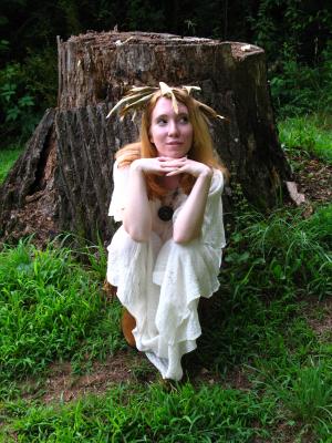 <img300*0:stuff/z/10620/Nicky%25206-10-09%2520White%2520Dress/6-10-09%20Nicky%20230.jpg>