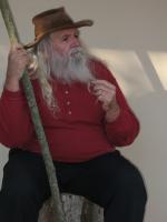 <img0*200:stuff/z/10620/Nov%252010,%252008%2520Sitting%2520with%2520Staff/11-10-08%20095.jpg>