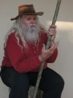 <img0*200:stuff/z/10620/Nov%252010,%252008%2520Sitting%2520with%2520Staff/11-10-08%20117.jpg>