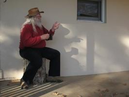 <img0*200:stuff/z/10620/Nov%252010,%252008%2520Sitting%2520with%2520Tea/11-10-08%20019.jpg>