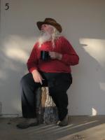 <img0*200:stuff/z/10620/Nov%252010,%252008%2520Sitting%2520with%2520Tea/11-10-08%20040.jpg>