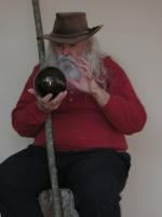 <img0*200:stuff/z/10620/Nov%252010,%252008%2520Staff%2520with%2520Orb/11-10-08%20136.jpg>