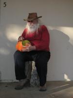 <img0*200:stuff/z/10620/Nov%252010,%252008%2520with%2520Pumpkin/11-10-08%20043.jpg>