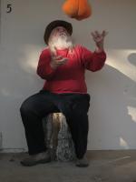 <img0*200:stuff/z/10620/Nov%252010,%252008%2520with%2520Pumpkin/11-10-08%20058.jpg>