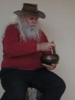 <img0*200:stuff/z/10620/Nov%252010,%252008%2520with%2520Singing%2520Bowl/11-10-08%20150.jpg>