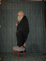 <img0*200:stuff/z/10620/Nov%25209,%252008%2520Black%2520Robe%2520w%252f%2520Staff/11-9-08a%20081.jpg>