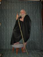 <img0*200:stuff/z/10620/Nov%25209,%252008%2520Black%2520Robe%2520w%252f%2520Staff/11-9-08a%20084.jpg>
