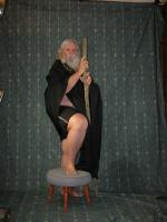 <img0*200:stuff/z/10620/Nov%25209,%252008%2520Black%2520Robe%2520w%252f%2520Staff/11-9-08a%20093.jpg>