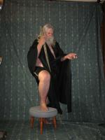 <img0*200:stuff/z/10620/Nov%25209,%252008%2520Black%2520Robe%2520w%252f%2520Staff/11-9-08a%20099.jpg>