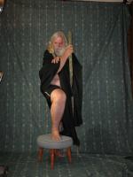 <img0*200:stuff/z/10620/Nov%25209,%252008%2520Black%2520Robe%2520w%252f%2520Staff/11-9-08a%20100.jpg>