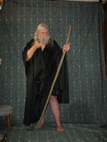 <img0*200:stuff/z/10620/Nov%25209,%252008%2520Black%2520Robe%2520w%252f%2520Staff/11-9-08a%20119.jpg>