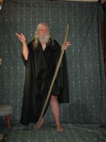 <img0*200:stuff/z/10620/Nov%25209,%252008%2520Black%2520Robe%2520w%252f%2520Staff/11-9-08a%20121.jpg>